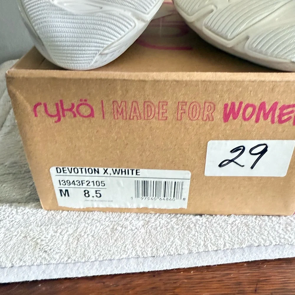 Ryka Devotion X walking shoes‎ White New 8.5 wide